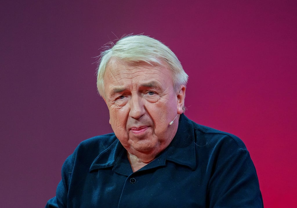 Ein stiller Junge, ein Klavier und eine ungewöhnliche Freundschaft: In „Schwebebahnen“ erzählt Hanns-Josef Ortheil behutsam von Kindheit, Begabung und Befreiung aus familiärem Trauma. (Archivbild)