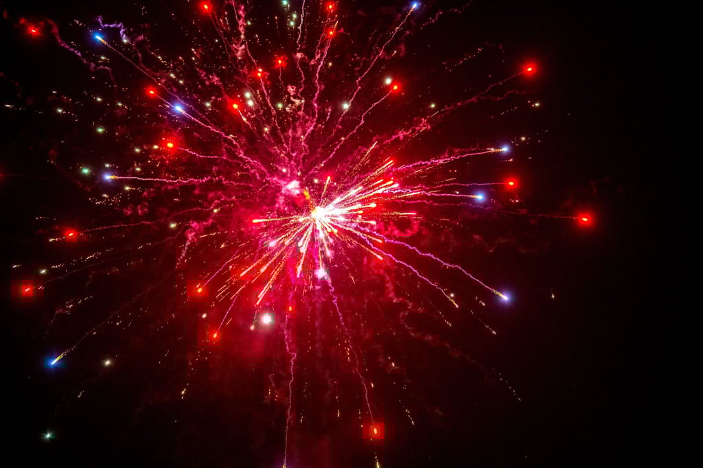 Von den Raketen und Böllern fehlt jede Spur. (Symbolbild)