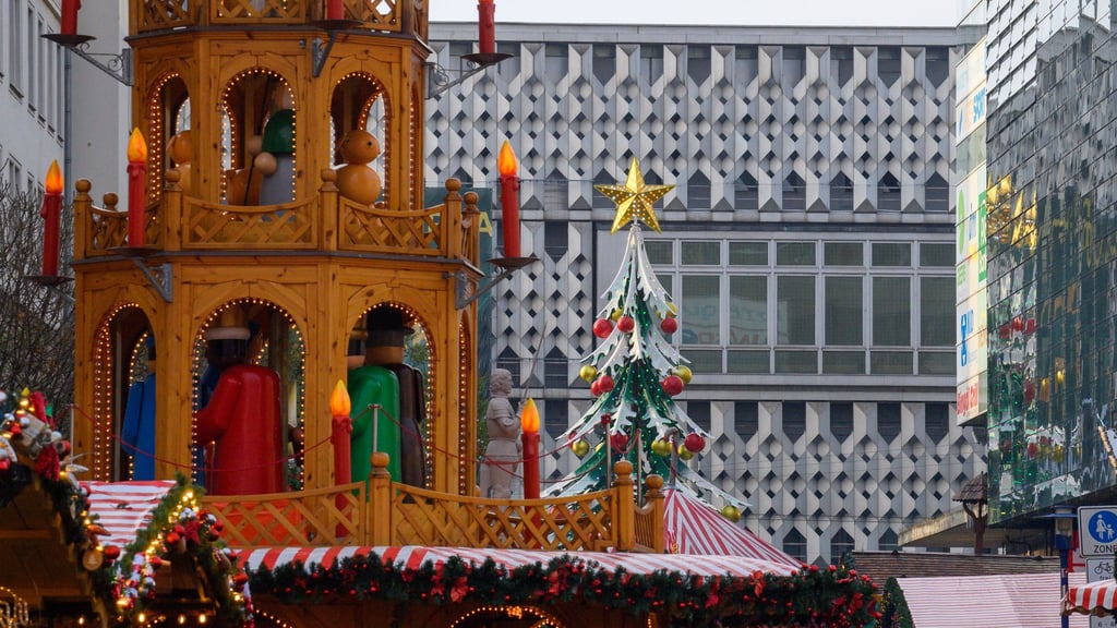Der Magdeburger Weihnachtsmarkt ist noch bis zum 29. Dezember geöffnet. (Archivbild)