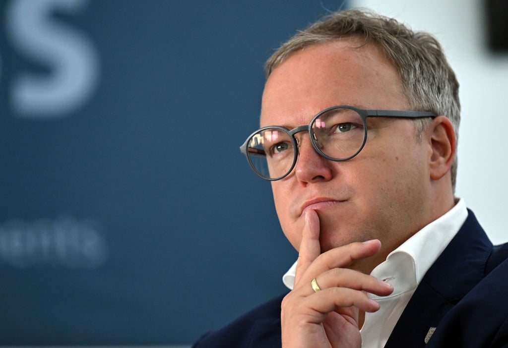 Thüringens Ministerpräsident Mario Voigt (CDU) setzt auf Dialog: Ein neuer Bürgerrat soll sich mit Frieden und Diplomatie beschäftigen. (Archivbild)