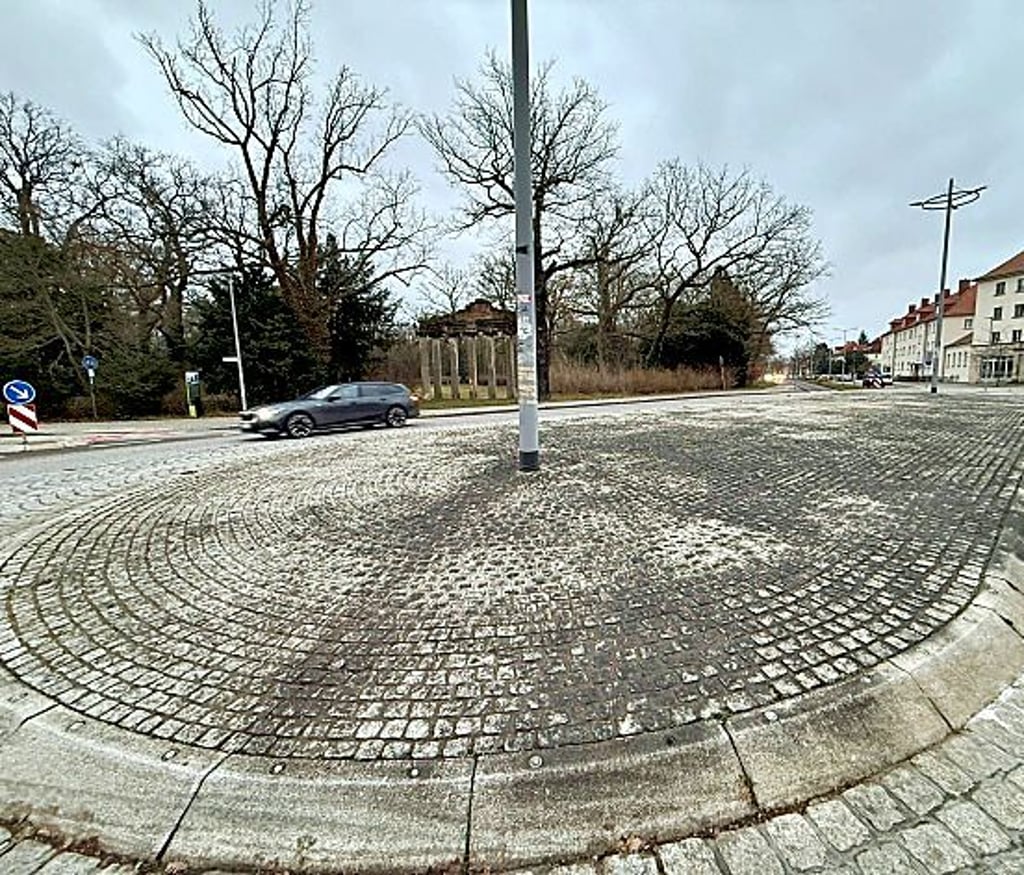 Ein Traum in Grau? Der Kreisverkehr an den Sieben Säulen. 