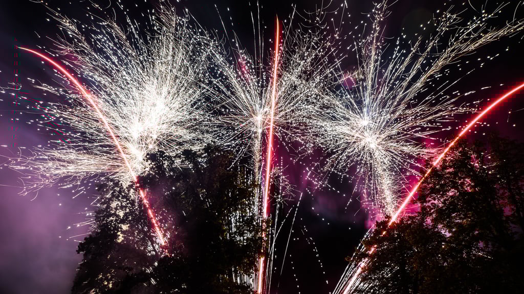 Die Nachfrage für Silvesterfeuerwerk ist im Saalekreis groß.