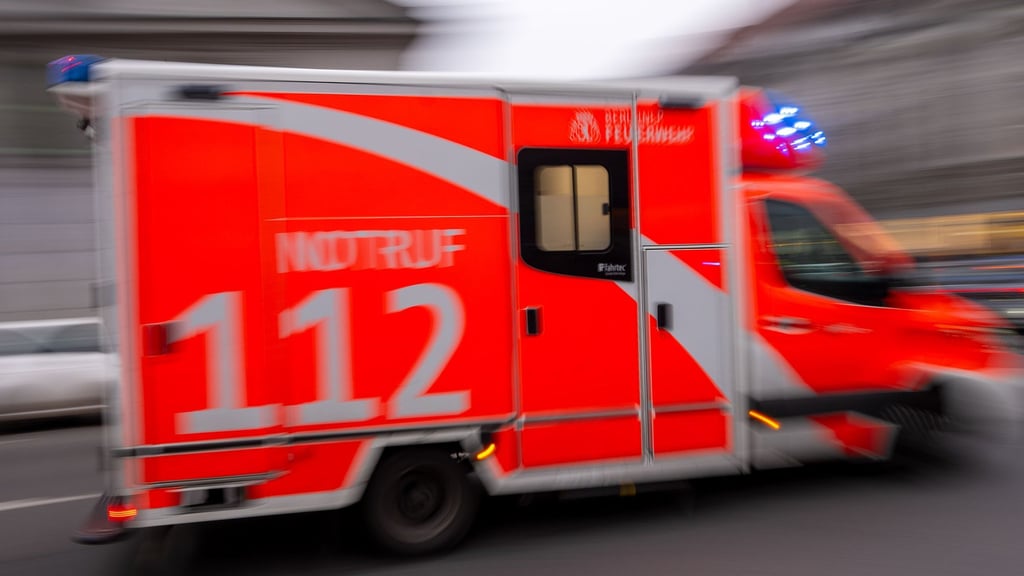 Die Berliner Feuerwehr war Heiligabend in Halensee im Einsatz. (Symbolbild)