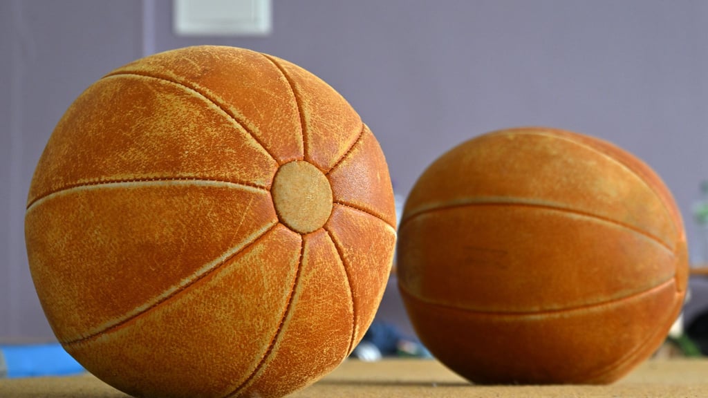 Thüringer Schulen können im kommenden Jahr auf rund 5,6 Millionen Euro Schulbudget zugreifen - und zum Beispiel für Sportkurse ausgeben. (Symbolbild)