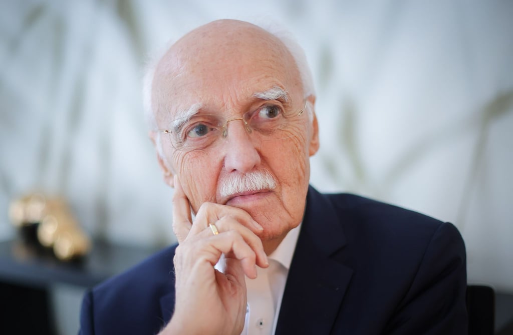 Überraschend viele Deutsche blicken mit Optimismus auf das neue Jahr, findet der Hamburger Zukunftsforscher Horst Opaschowski. (Archivbild)