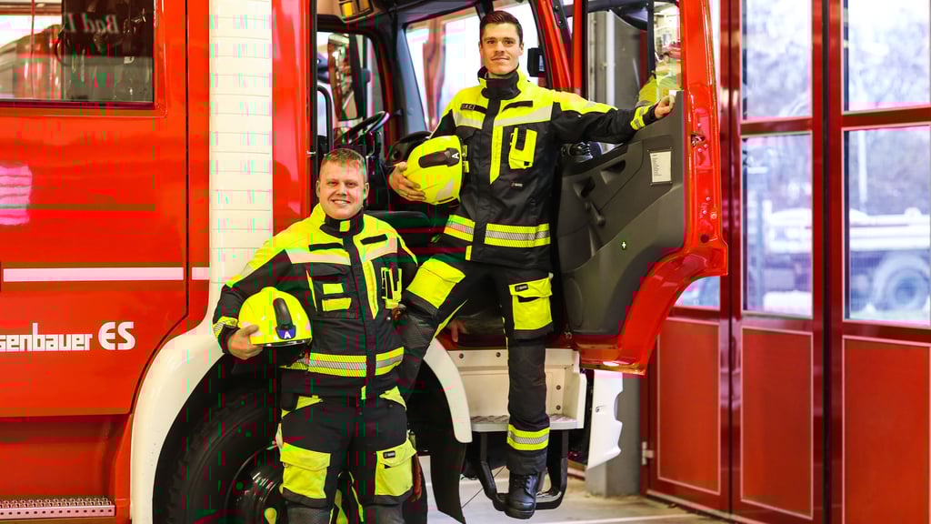 Robert Kiepsch und Anthony Brückner von der Jugend- und Kinderfeuerwehr Bad Dürrenberg