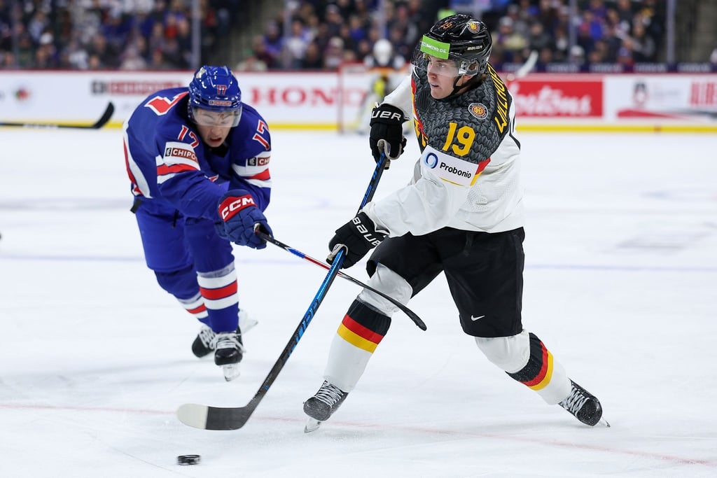 Die deutschen Eishockey-Junioren verlieren zum WM-Auftakt gegen die USA 3:6.