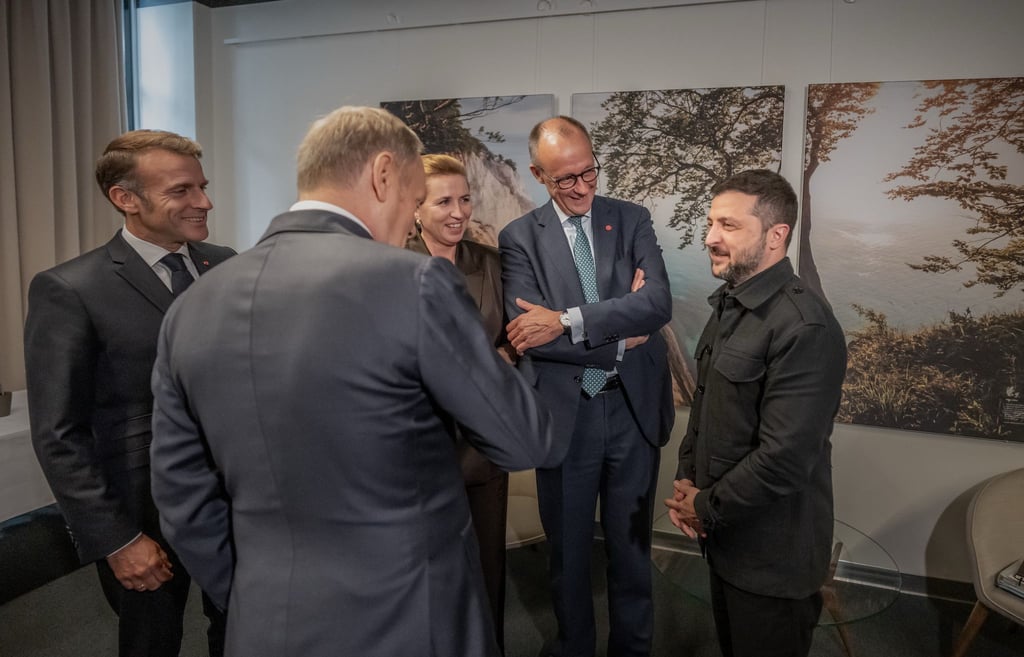 Spricht vor seinem Treffen mit Trump mit europäischen Verbündeten: Der ukrainische Präsident Wolodymyr Selenskyj.