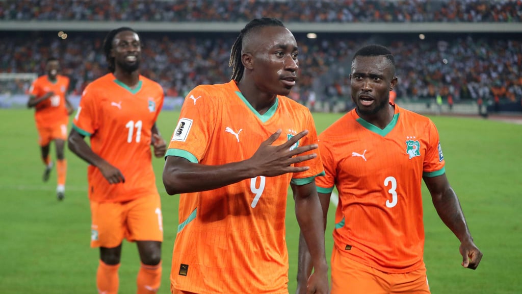 Yan Diomande nach einem Tor für die Elfenbeinküste.