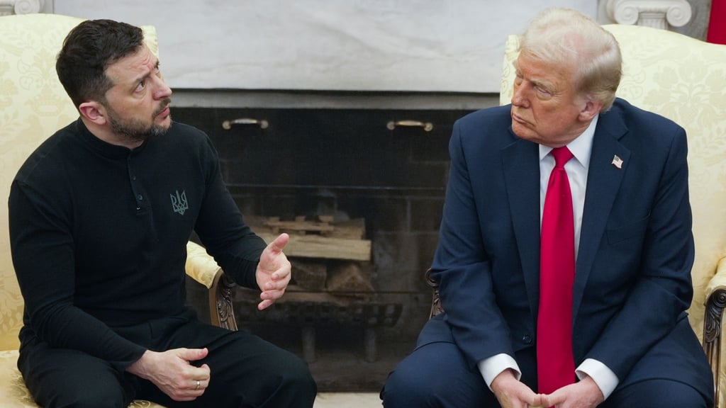 Der ukrainische Staatschef Wolodymyr Selenskyj (l) will US-Präsident Donald Trump klarmachen, dass das Land in den Verhandlungen über ein Kriegsende mit Russland nicht kapitulieren wird. (Archivbild)