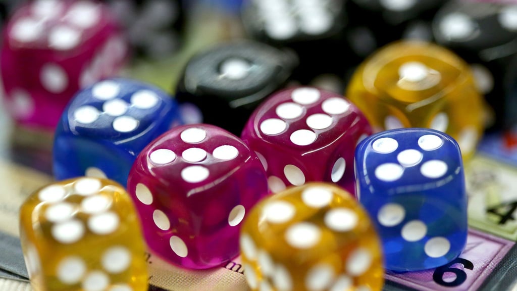 Heute schon Ihr Sparschwein befüllt? Die Würfel-Challenge kann dafür einen guten Anreiz liefern.