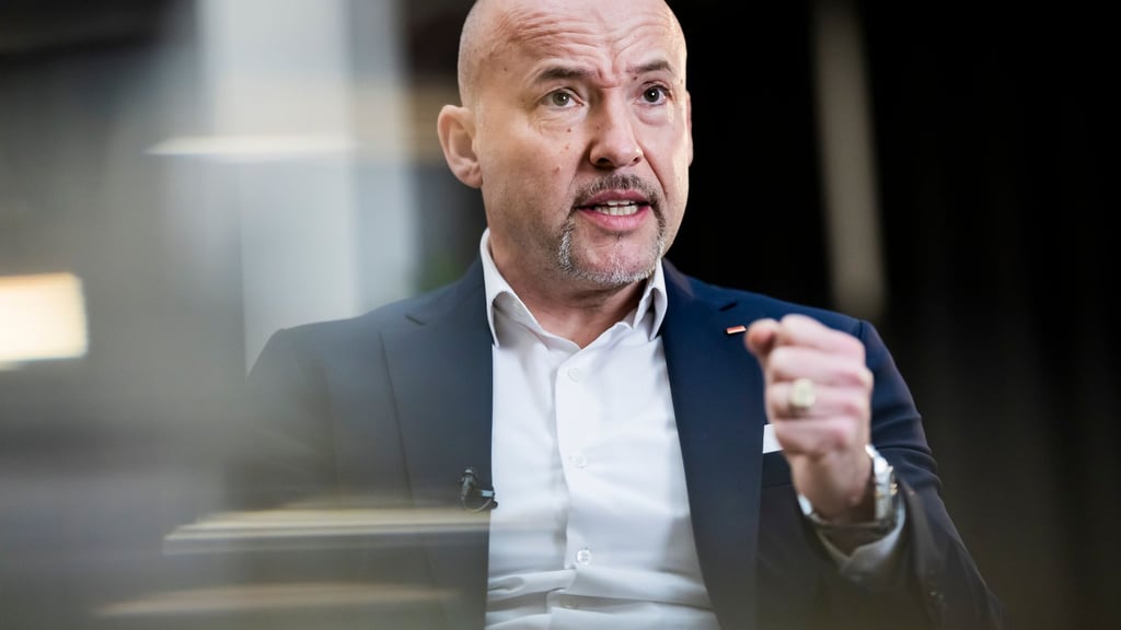 CSU-Landesgruppenchef Hoffmann hält die AfD für ein „Sicherheitsrisiko“.