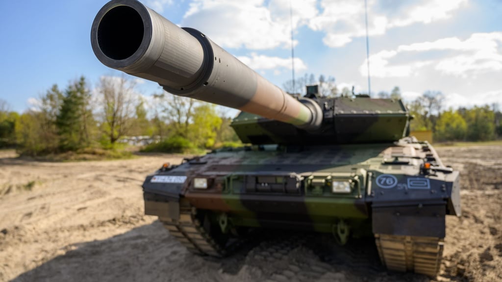 Kampfpanzer vom Typ Leopard 2 zählen zu den Exportschlagern der deutschen Rüstungsindustrie.