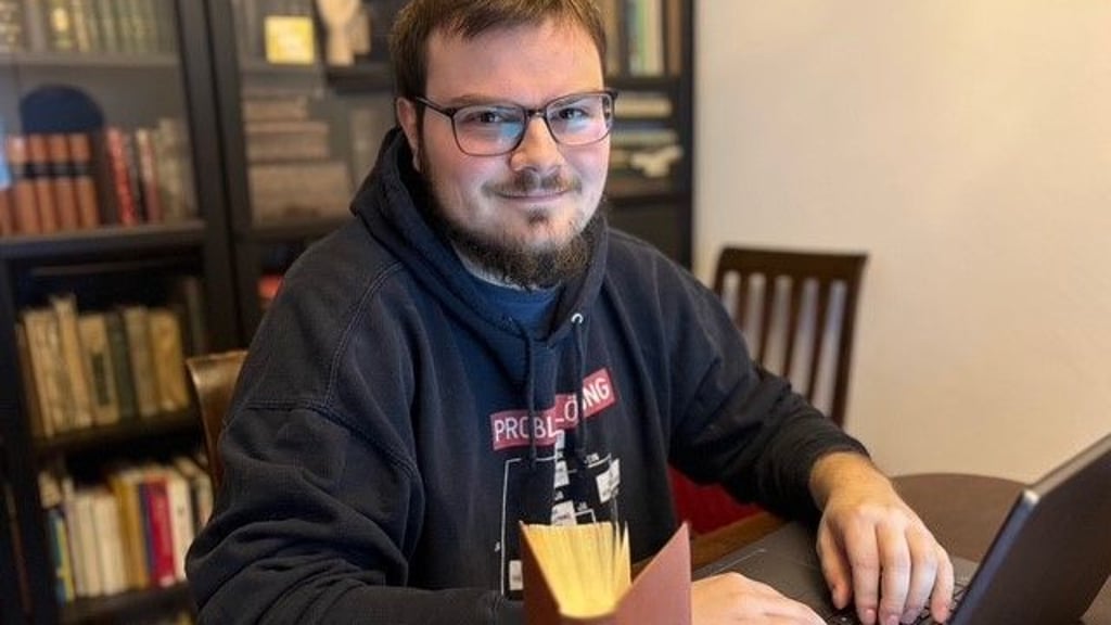 Raphael Voigt  wagte sich an eine besondere Übersetzung. 