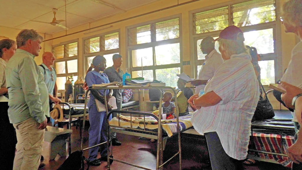 Die Reisegruppe, der Martin Steinert angehörte, besichtigte auch Krankenhäuser in Uganda. Die weisen sehr hohe Unterschiede auf.