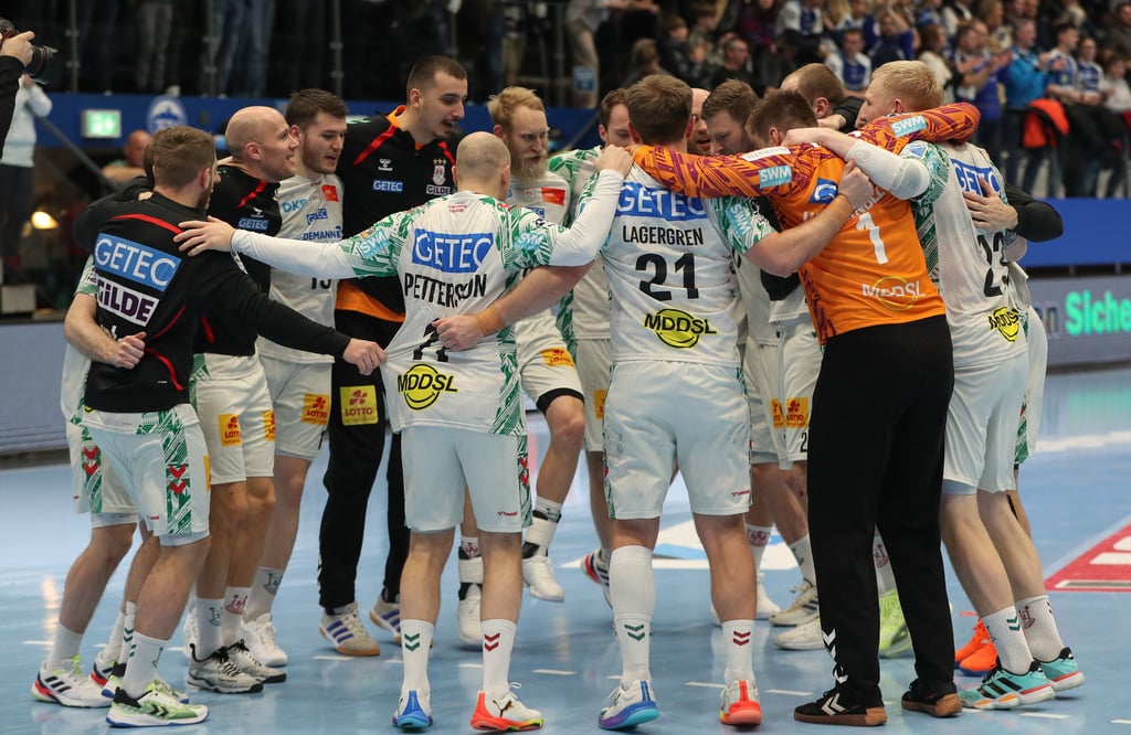 So wie hier nach dem Sieg in Eisenach ist der Jubelkreis beim SCM nach den Spielen weiterhin Programm. 