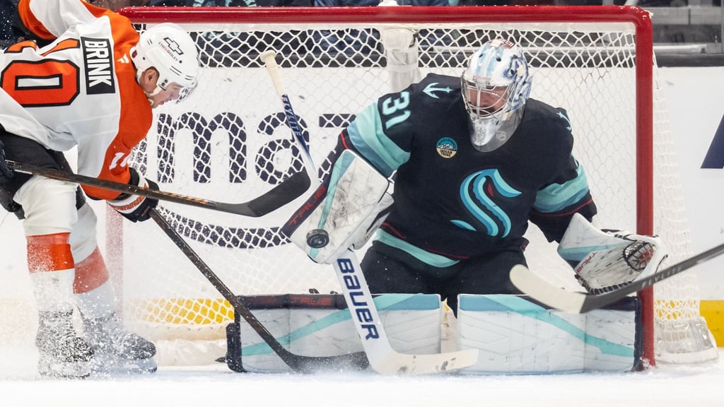 Seattles Torwart Philipp Grubauer zeigte gegen Philadelphia eine starke Leistung.