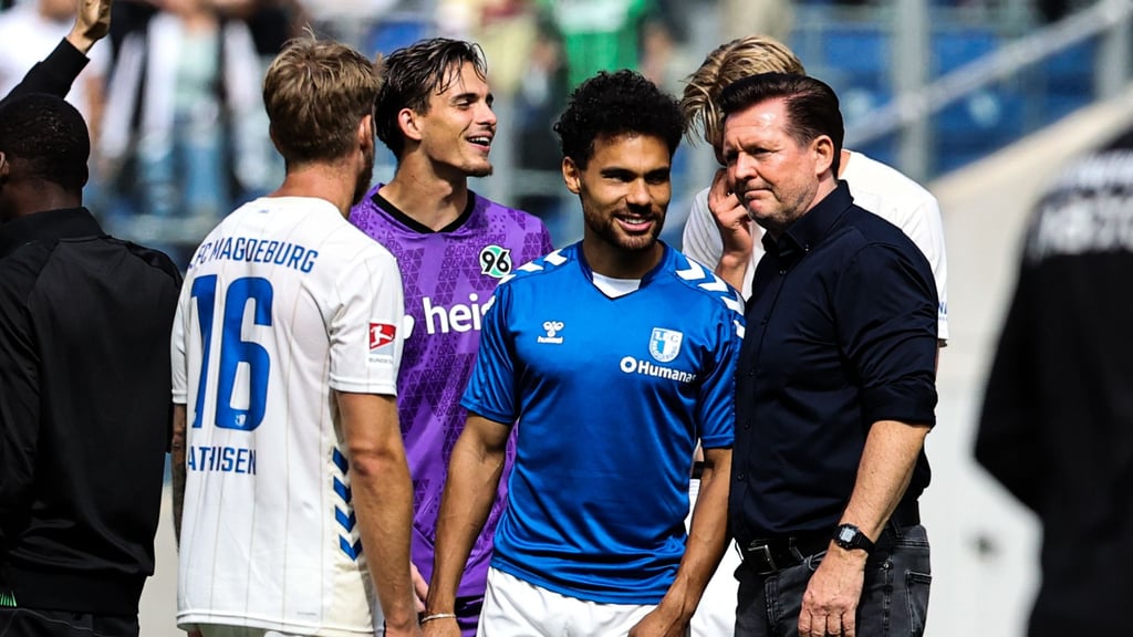 Christian Titz (rechts) und seine Idee vom Fußball prägen den 1. FC Magdeburg auch noch sechs Monate nach der Trennung.