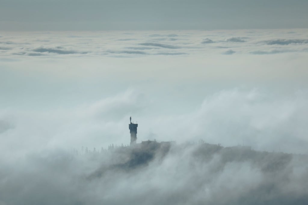 Wind und trockenes Wetter haben Skifahren am Wurmberg bisher verhindert. (Archivbild)
