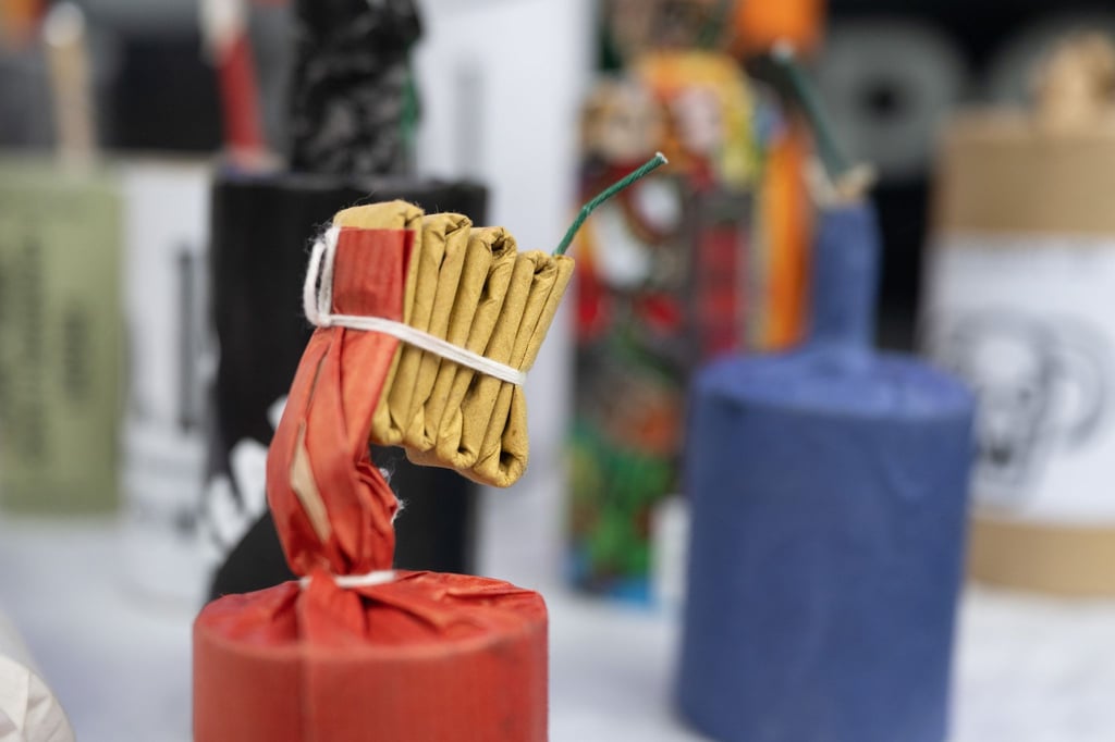 Die Polizei warnt vor unsachgemäßem Umgang mit Böllern.