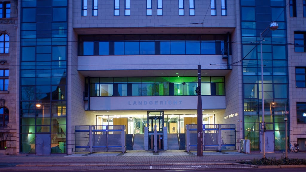 Gegen den Angeklagten wurde international gefahndet. (Archivbild)