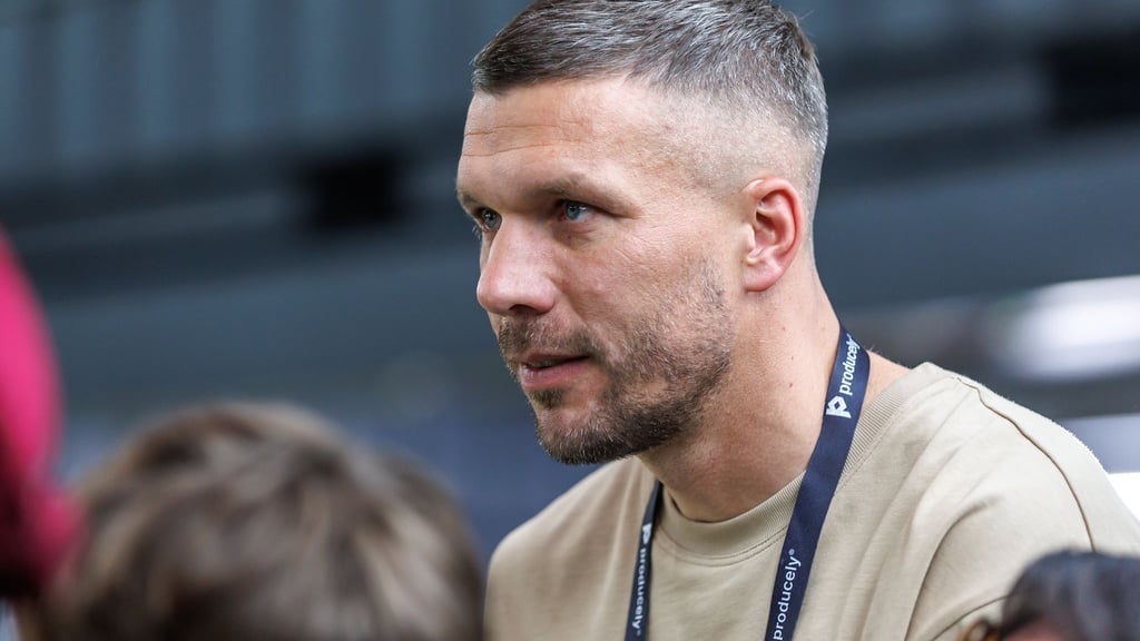 Lukas Podolski richtet bewegende Worte an seine gestorbene Oma. (Archivbild)