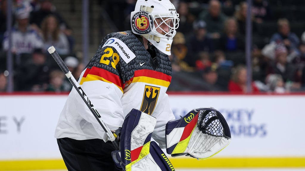 U20-Torwart Lennart Neisse bewahrte Deutschlands Junioren gegen die Schweiz vor einer höheren Niederlage.
