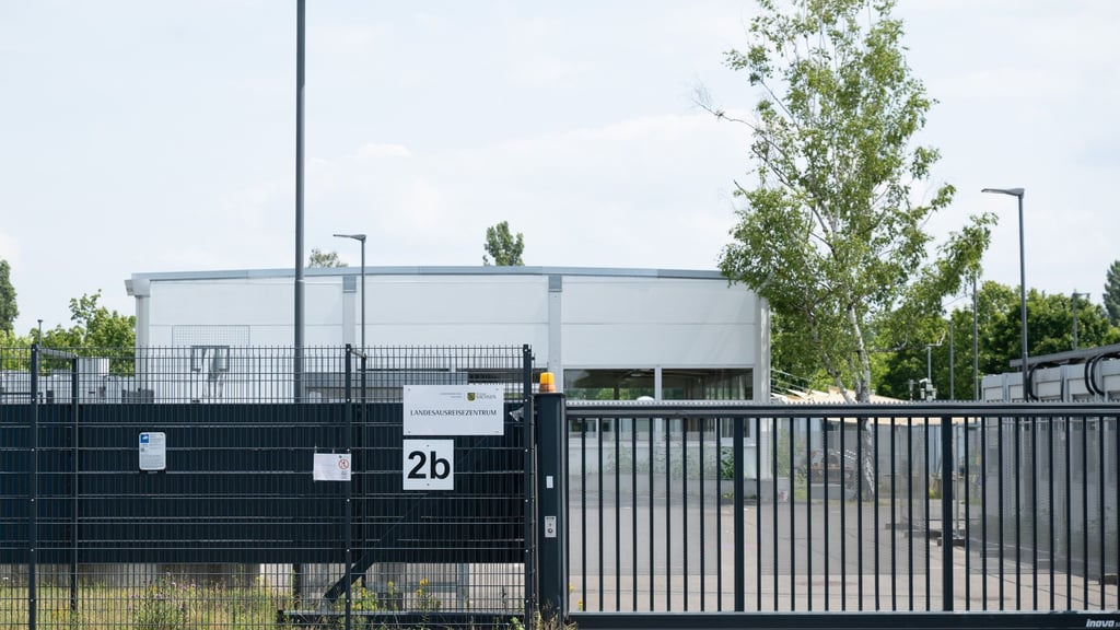 Das Landesausreisezentrum nahm im Juni den Betrieb auf. (Archivbild)