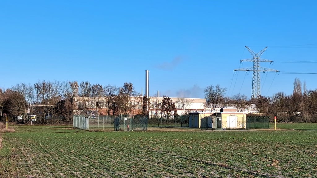 Im Umfeld der Übergabestation der Gasversorgung in der Biaser Straße in Zerbst soll eine Freiflächenphotovoltaikanlage entstehen.