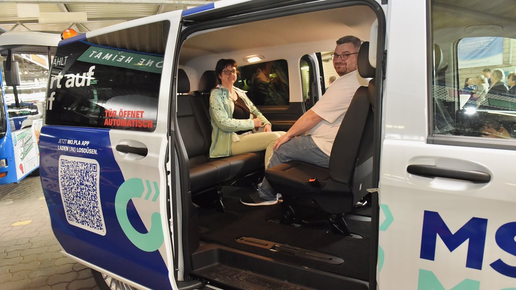 So sehen die Kleinbusse aus, die man seit August in Mansfeld-Südharz für Fahrten im öffentlichen Nahverkehr bestellen kann.