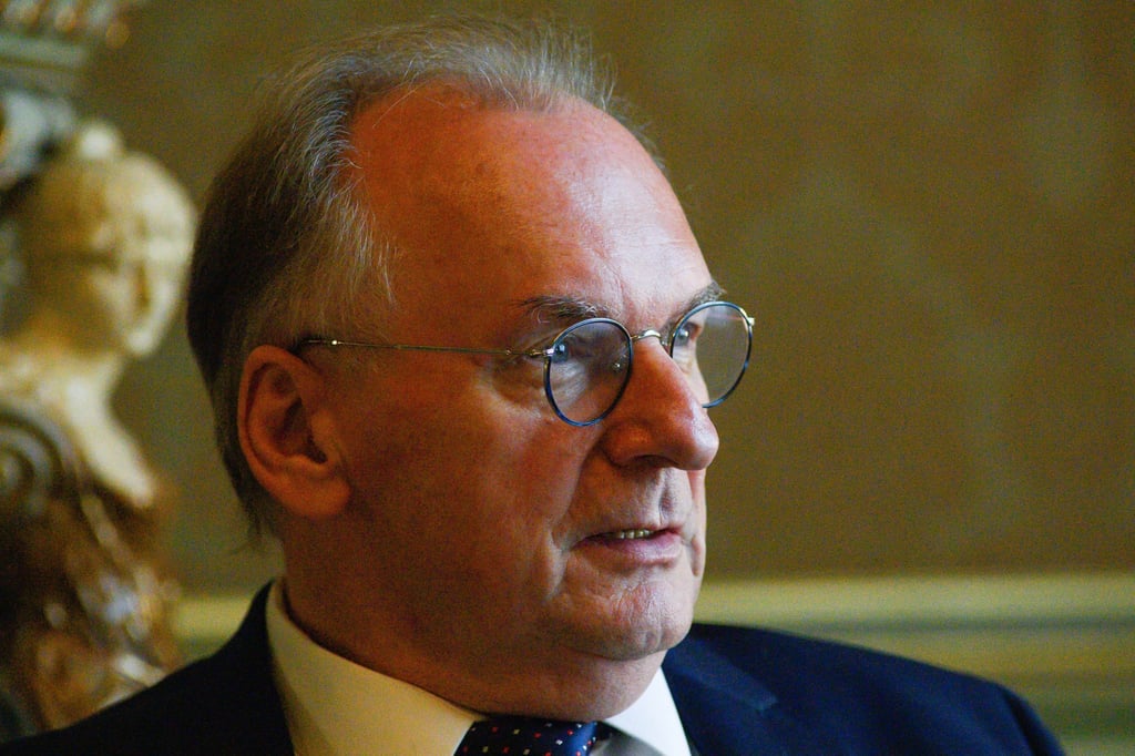 „Für mich ist entscheidend, dass diese Koalition der Mitte funktioniert – die gesamte Legislaturperiode über hinweg und darüber hinaus“, sagt Ministerpräsident Reiner Haseloff. (Archivbild)