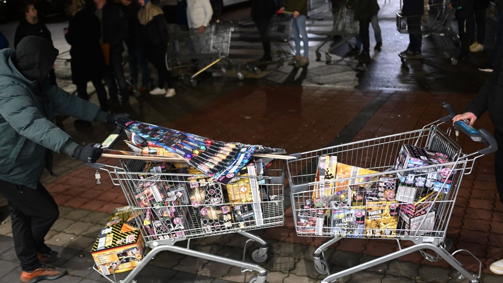 In den Niederlanden soll ab 2026/2027 privates Böllern verboten werden. (Archivbild)