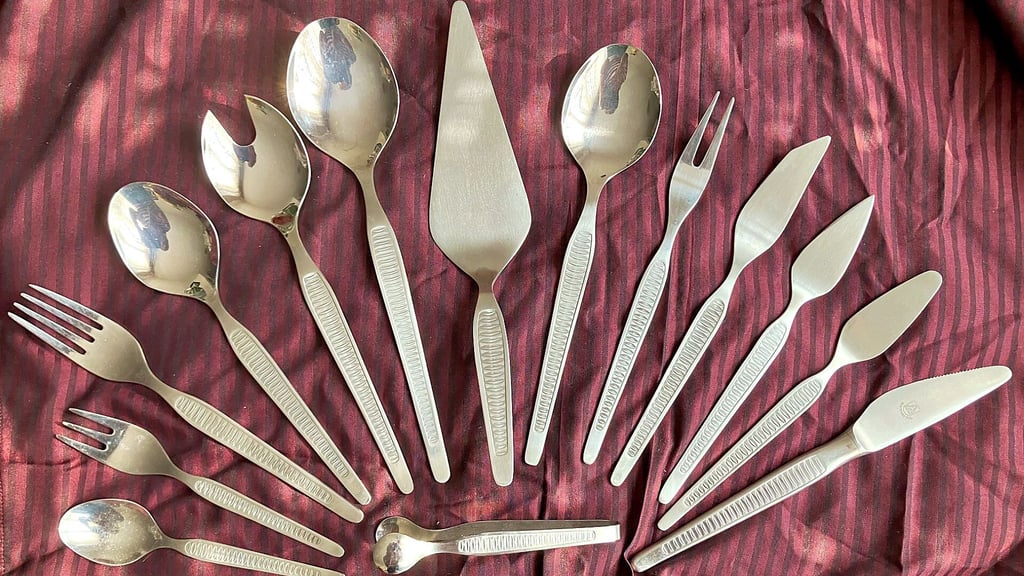 Die Besteckserie Modell 900 „Julia“ von 1968 von Brigitte Mahn-Diedering ist ihre bekannteste.