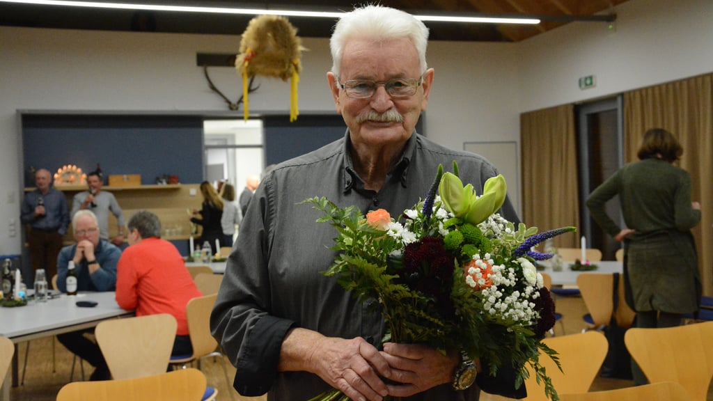 Günter Kräuter ist seit 1999 Ortsbürgermeister von Randau-Calenberge. Doch bald ist für den Randauer Schluss: Zum Februar 2026 legt er sein Mandat nieder.