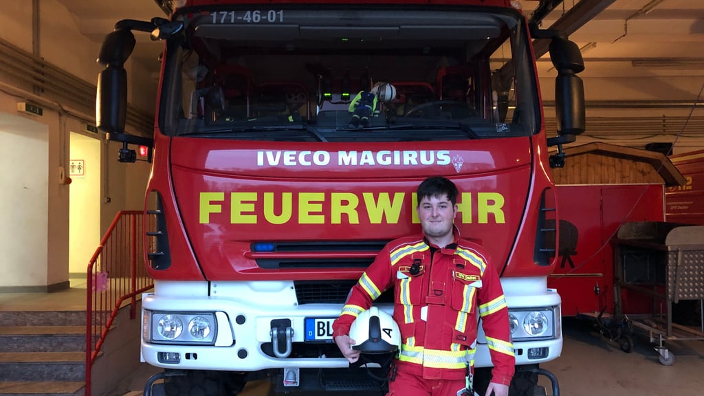 Lukas Vetter wurde offiziell zum Jugendwart der Ortsfeuerwehr Deuben ernannt. 
