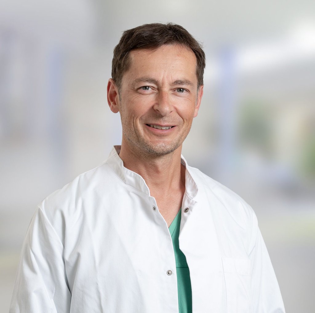 Axel Weber, Notarzt und Ärztlicher Leiter der Notaufnahmen in Burg und Oschersleben, gibt Tipps für ein sicheres Silvester.