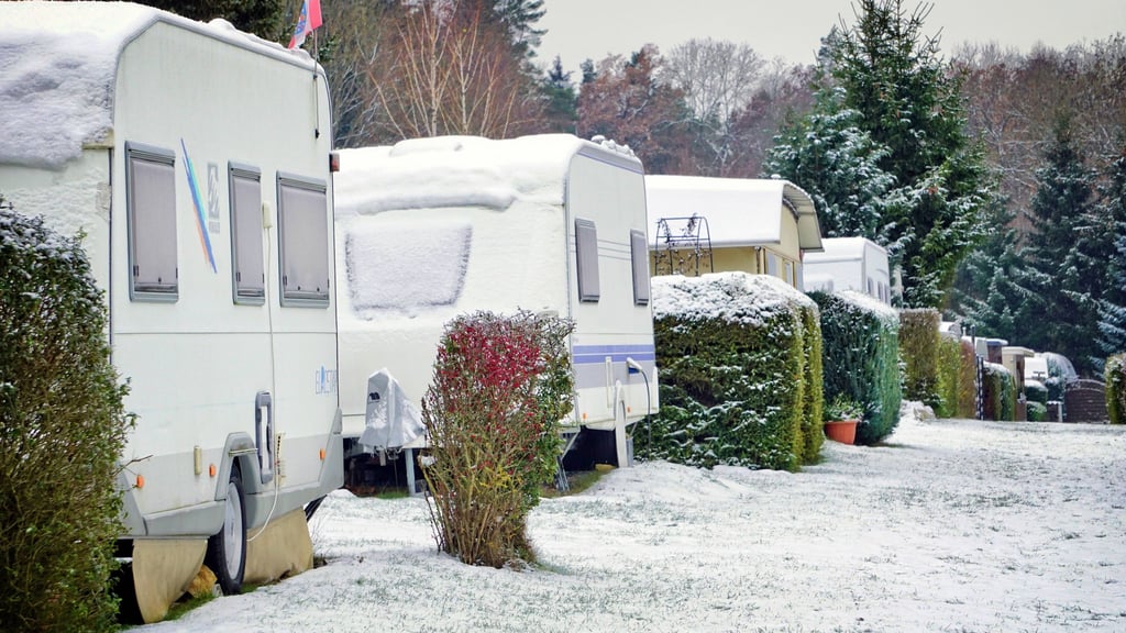 Dauercamper oder nur den Winter abseits des Trubels genießen - auch in Sachsen-Anhalt gibt es genügend Campingplätze, die auch in der kalten Jahreszeit geöffnet haben.