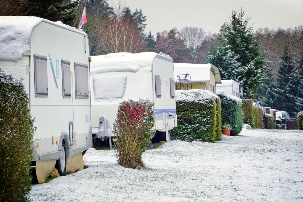 Dauercamper oder nur den Winter abseits des Trubels genießen - auch in Sachsen-Anhalt gibt es genügend Campingplätze, die auch in der kalten Jahreszeit geöffnet haben.