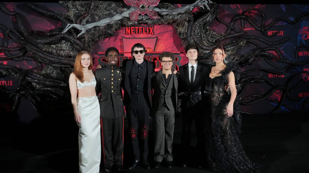 Stars der Serie „Stranger Things“: Sadie Sink, Caleb McLaughlin, Finn Wolfhard, Gaten Matarazzo, Noah Schnapp und Millie Bobby Brown im November in Los Angeles (von links nach rechts). (Archivbild)