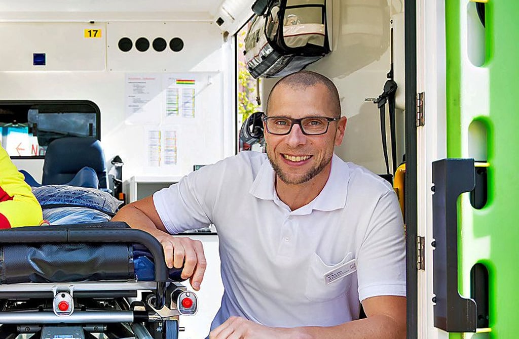 Dr. Marco Polo Peich warnt vor den Gefahren, die von Feuerwerkskörpern ausgehen.