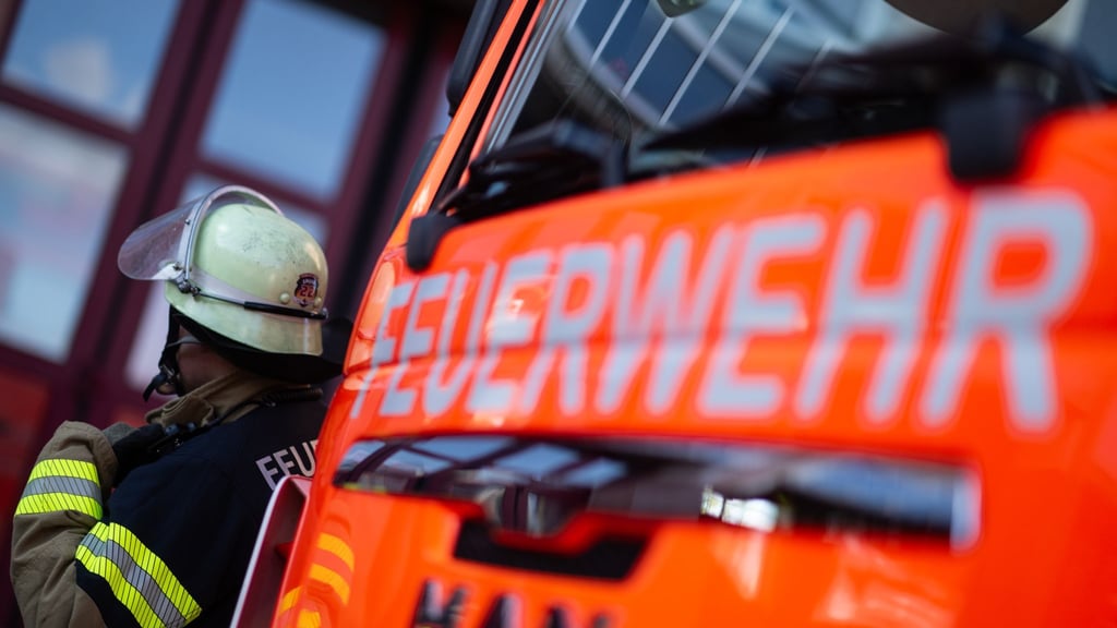 In einem Einfamilienhaus in Atzendorf (Salzlandkreis) war ein Feuer ausgebrochen.