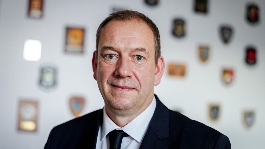 Der Wehrbeauftragte Henning Otte stellt eine geänderte Einstellung der Gesellschaft zur Bundeswehr fest.