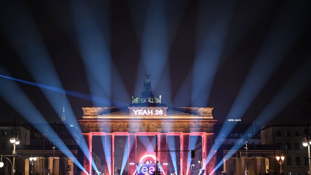 Dieses Jahr gab es keine Konzerte, dafür DJs am Brandenburger Tor.