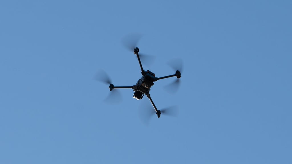 Das Bundeskriminalamt (BKA) registriert seit Januar 2025 immer wieder verdächtige Drohnensichtungen in Deutschland. (Symbolbild)