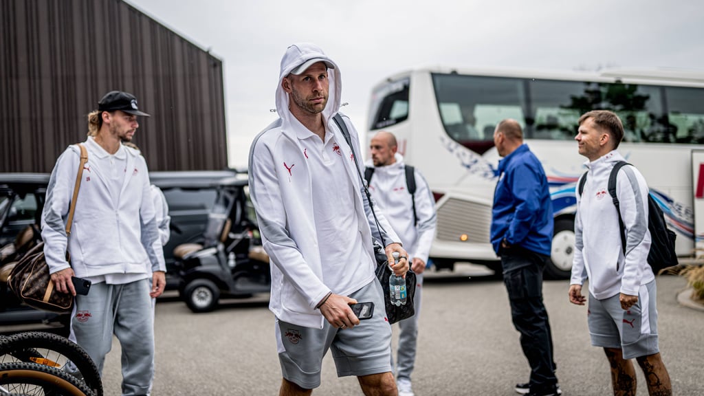 Die RB-Torhüter Maarten Vandevoordt, Peter Gulacsi und Leopold Zingerle (v.l.) im Trainingslager in Donaueschingen.