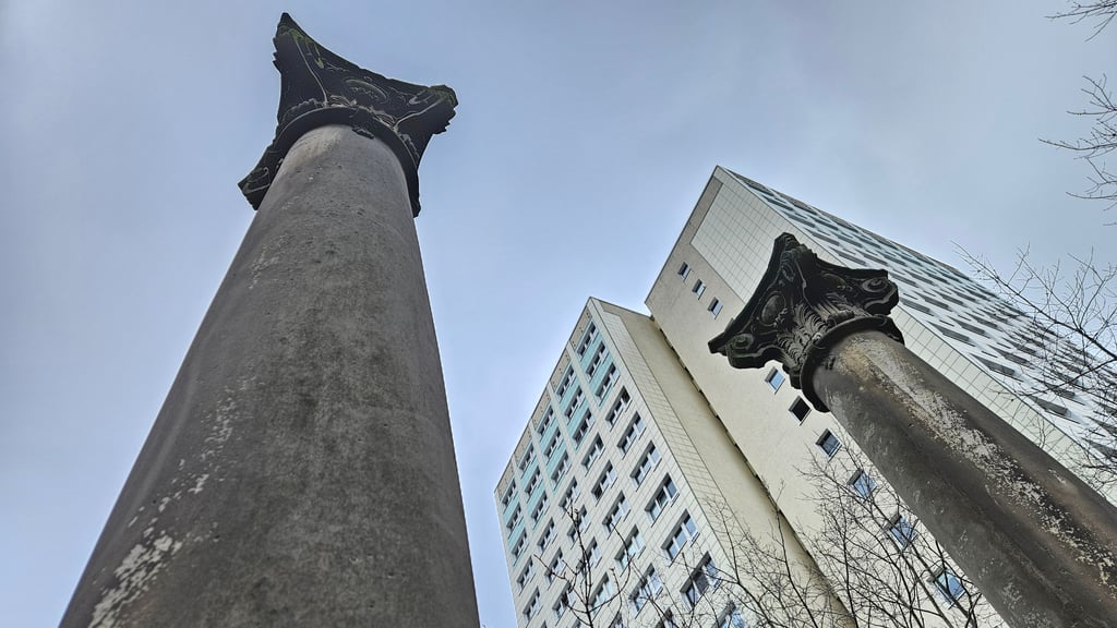 Säulen Schrotebogen Magdeburg 