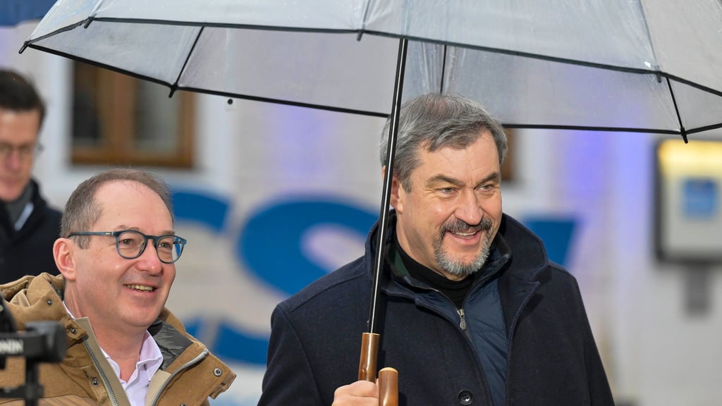 Bereits vor einem Jahr erhoben Alexander Dobrindt und Markus Söder (beide CSU) auf der Klausur in Seeon teils scharfe Forderungen. (Archivbild)