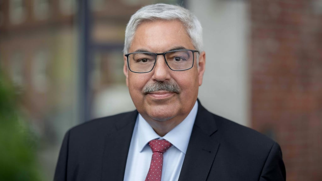 Melf Grantz (SPD) kündigt seinen Rücktritt an.