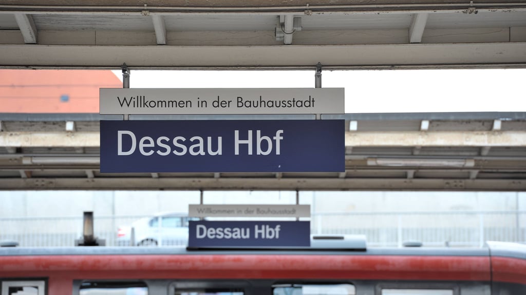 Der Bahnhof in Dessau. 