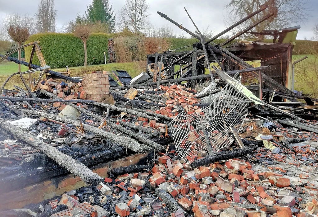 Vom alten  Kindergarten in Kayna blieben nach dem Großbrand nur ein Haufen Schutt und viele schöne Erinnerungen. 